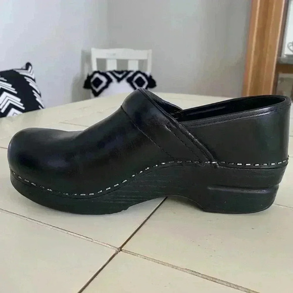 Dansko Professional Women's Clogs 38 US 7.5-8 Black Cabrio Leather Nursing Shoe - Picture 4 of 13